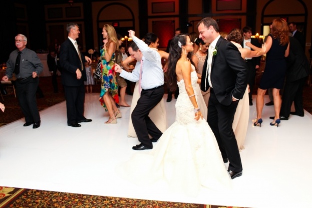 bride and groom dancefloor
