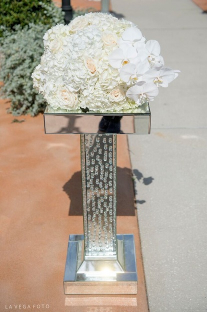 Mirrored Pedestal, Loews Portofino Bay, La Vega Foto, A Chair Affair Event Rentals