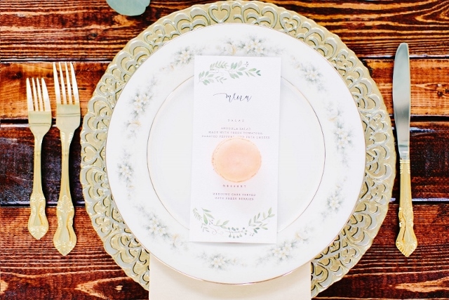 sydonie mansion style shoot mixed matched china, gold charger and flatware