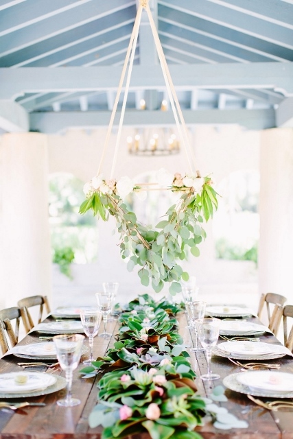sydonie mansion style shoot table decor