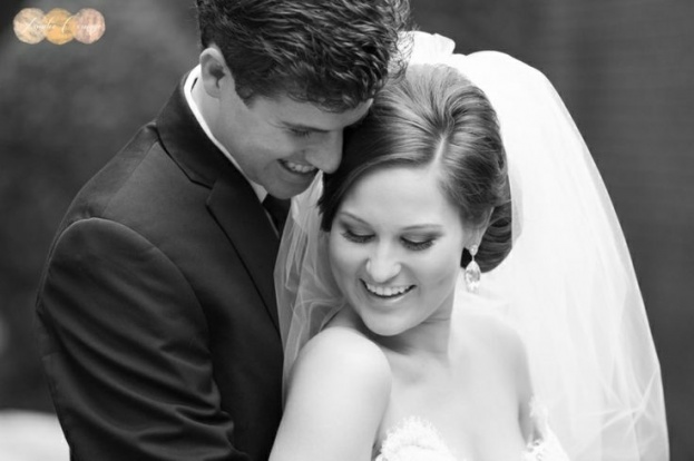 Amalie Orrange Photography_Orlando Museum of Art_A Chair Affair_bride and groom grayscale