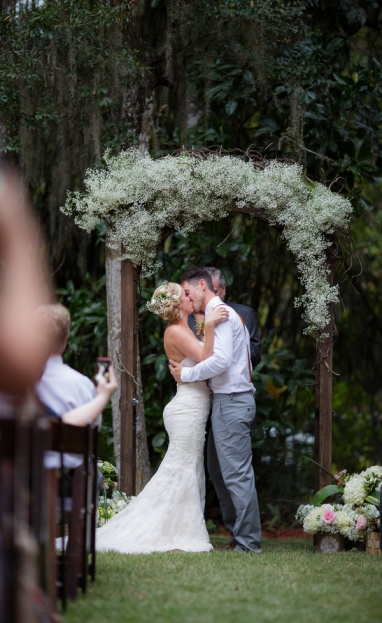 Backyard Southern Wedding Taylor And Justin A Chair Affair Inc