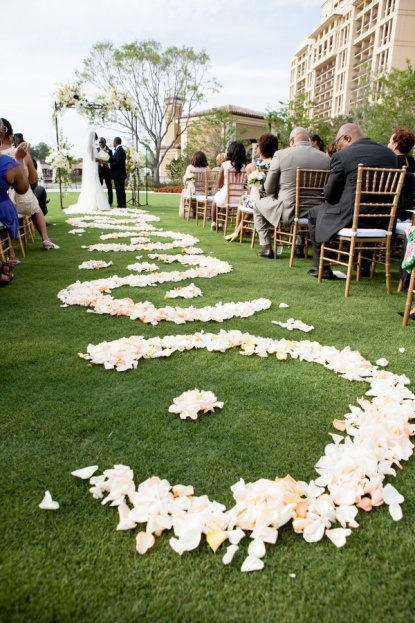 rose petal wedding aisle