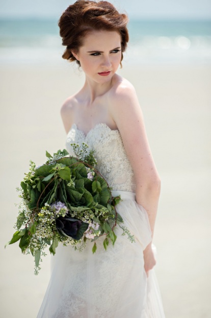 Bride-with-green-bouquet-682x1024