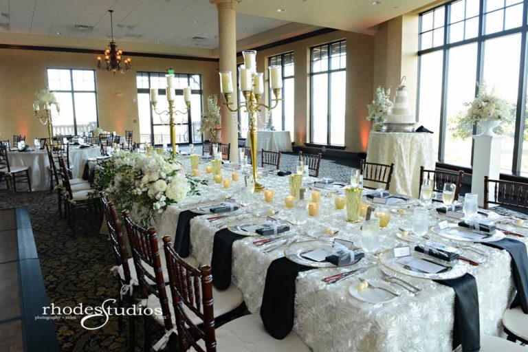 classic white wedding mahagony chiavari chairs table decor