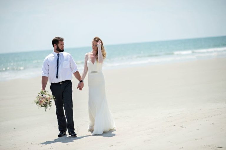 elegant seaside inspired shoot tara keely brides (3)