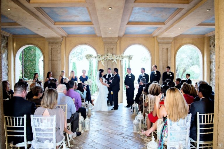 intimate tuscan wedding ceremony