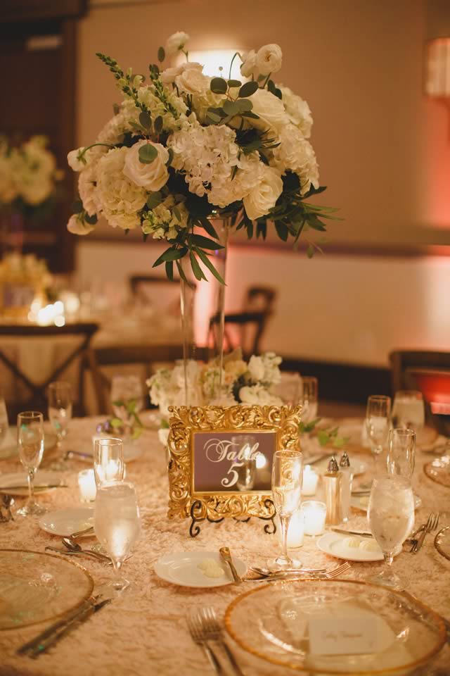 ivory and gold wedding centerpieces