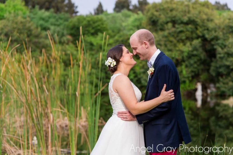 vibrant spring wedding bride and groom