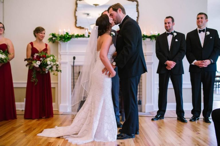 winter park farmers market wedding ceremony first kiss