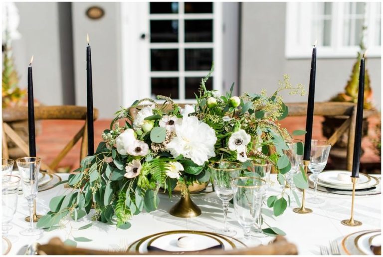 black and white capen house elopement, center piece