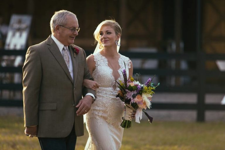 Country Wedding bride ceremony