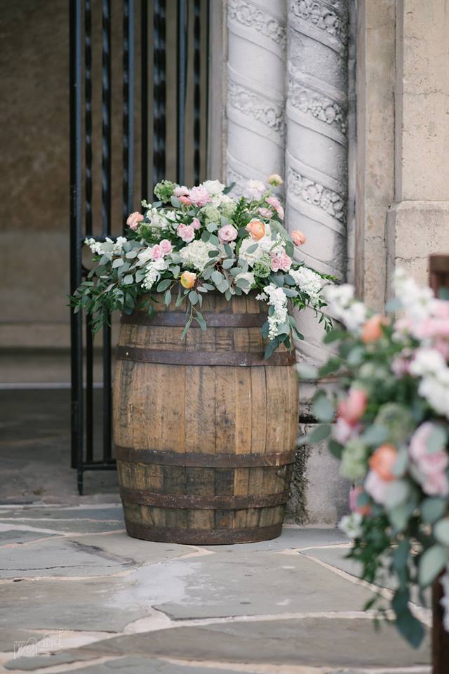 Lake Mirror Wedding whiskey barrels