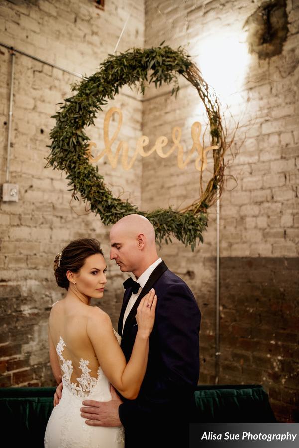 rialto theatre wedding bride and groom (2)