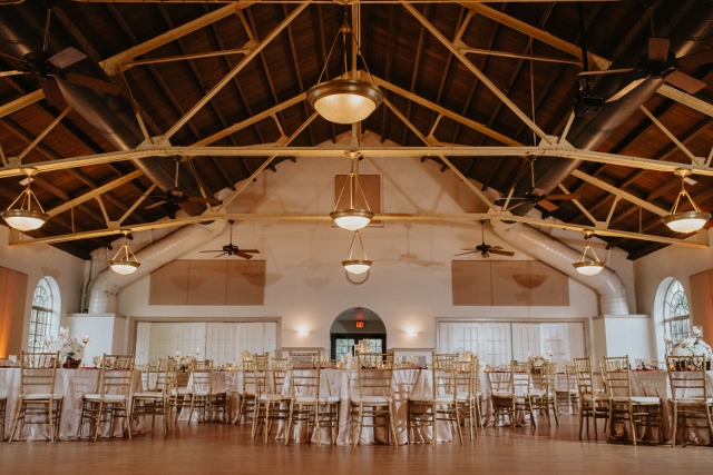 Hollis Garden Meagan and Greg, gold chiavari chairs