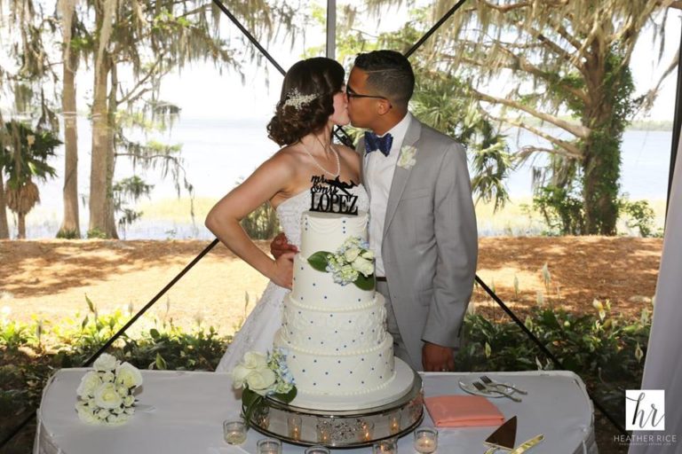 MIssion Inn Resort Wedding reception cake