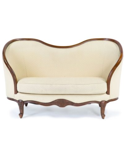 Nellie Sofa – A Chair Affair Rentals