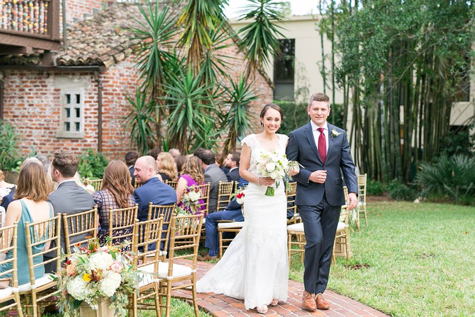 Casa Feliz Wedding A Chair Affair gold chiavari chairs ceremony 2