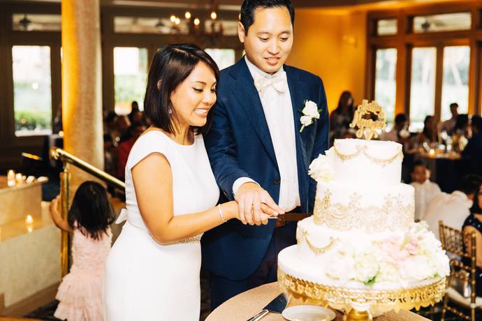 Mission Inn Resort Wedding A Chair Affair cake 1