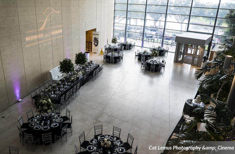 modern winter wedding A Chair Affair silver chiavari chairs and silver octo charger