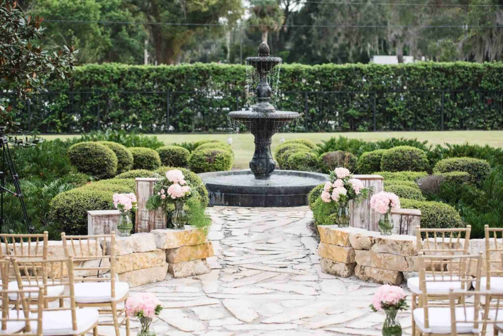 Stetson mansion a chair affair gold chiavari chairs ceremony set up