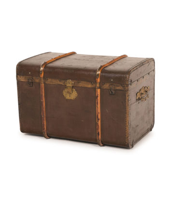 The Duke Vintage Trunk - A Chair Affair Rentals