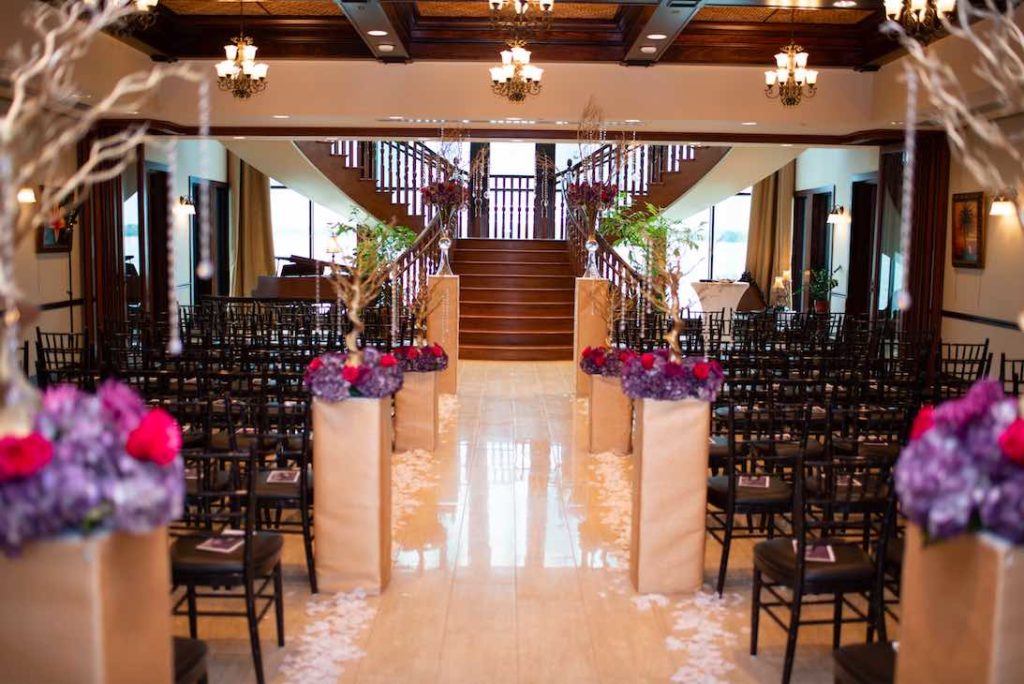 Stylish-Lakefront-Wedding-at-Tavares-Pavilion-on-the-Lake