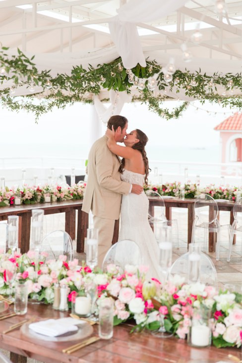 natural glam Don CeSar wedding