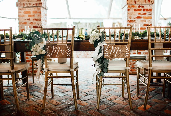 Casa-Feliz-Wedding-A-Chair-Affair-Farm-Tables-Chiavari-chairs-Mr-and-Mrs-Signs.