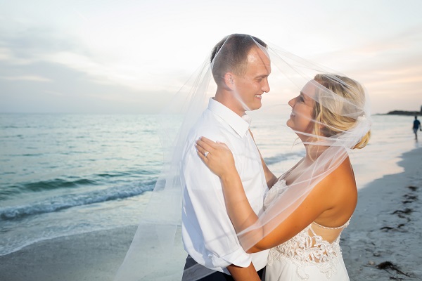 Ritz-Carlton Beach Club Wedding, A Chair Affair, Limelight Photography, Beach Wedding, Veil Picture