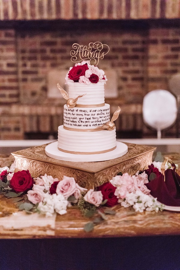 Royal wedding: First glimpse of Prince Harry and Meghan Markle's  'non-traditional' wedding cake - ABC News