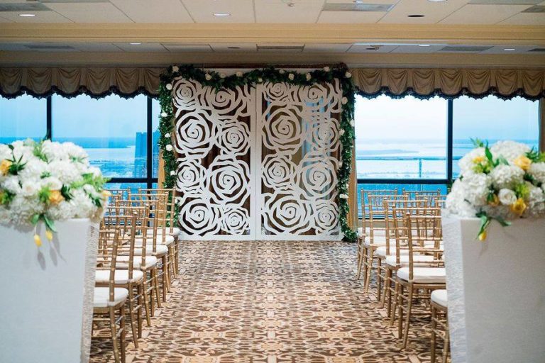 Tampa Club Golden Wedding Ceremony Decoration