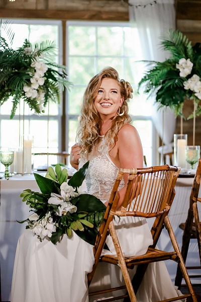 Tropical Wedding-Cross Creek Ranch-a chair affair