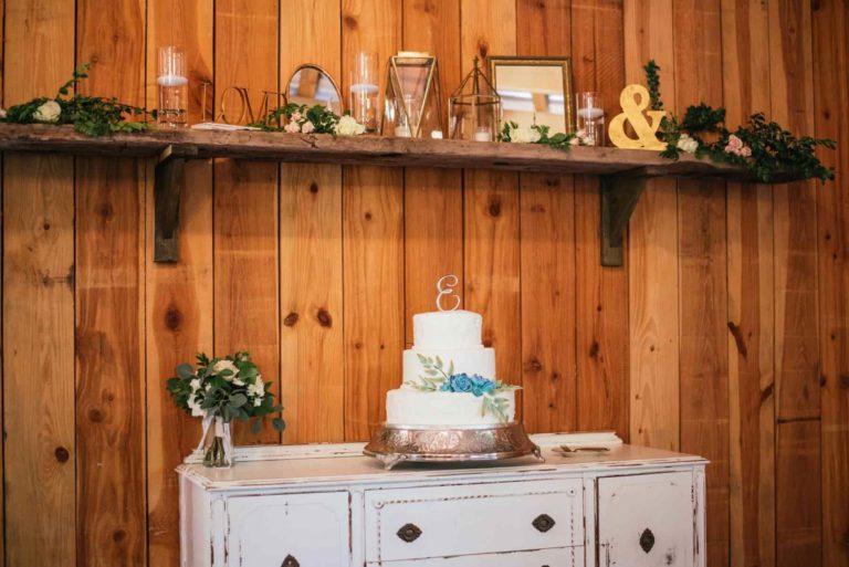 New Smyrna Beach Wedding Cake Decor