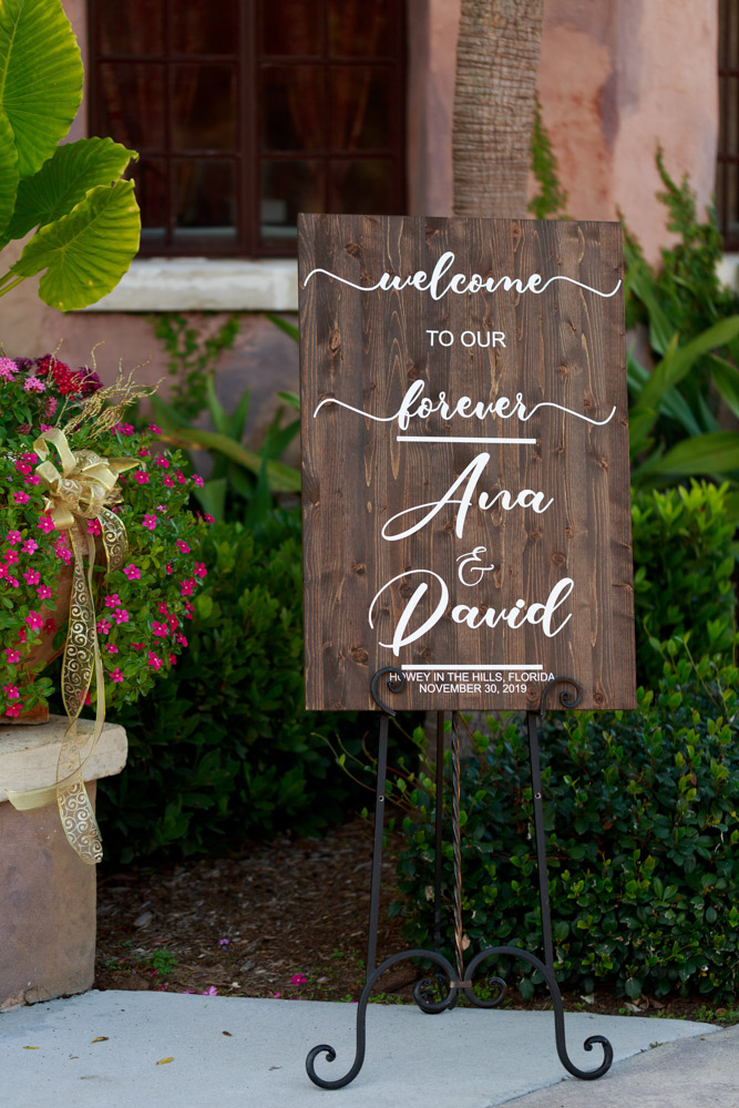 Wooden Welcome Wedding Sign