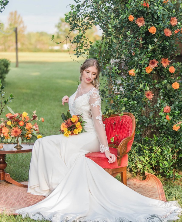 Enchanted Barn-Fall in Love Styled Shoot- A Chair Affair