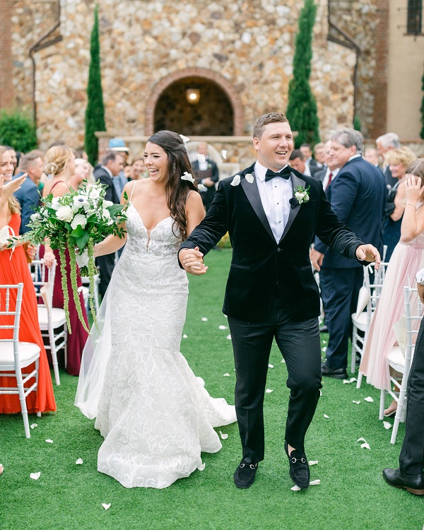 A Chair Affair-Bella Collina Modern Emerald Wedding