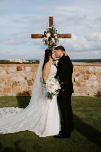 Cross-Backdrop
