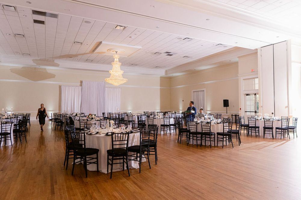 The-Reception-Room-Black-Chiavari-Chairs