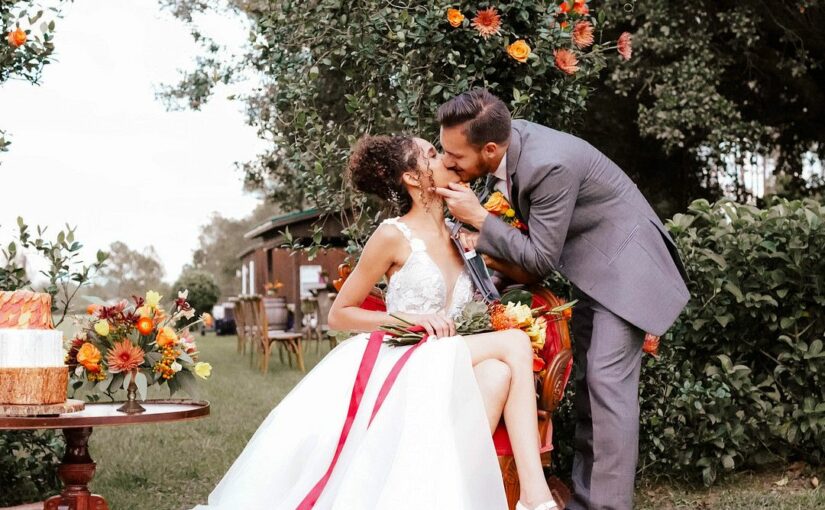 Fall In Love with an Autumn Wedding