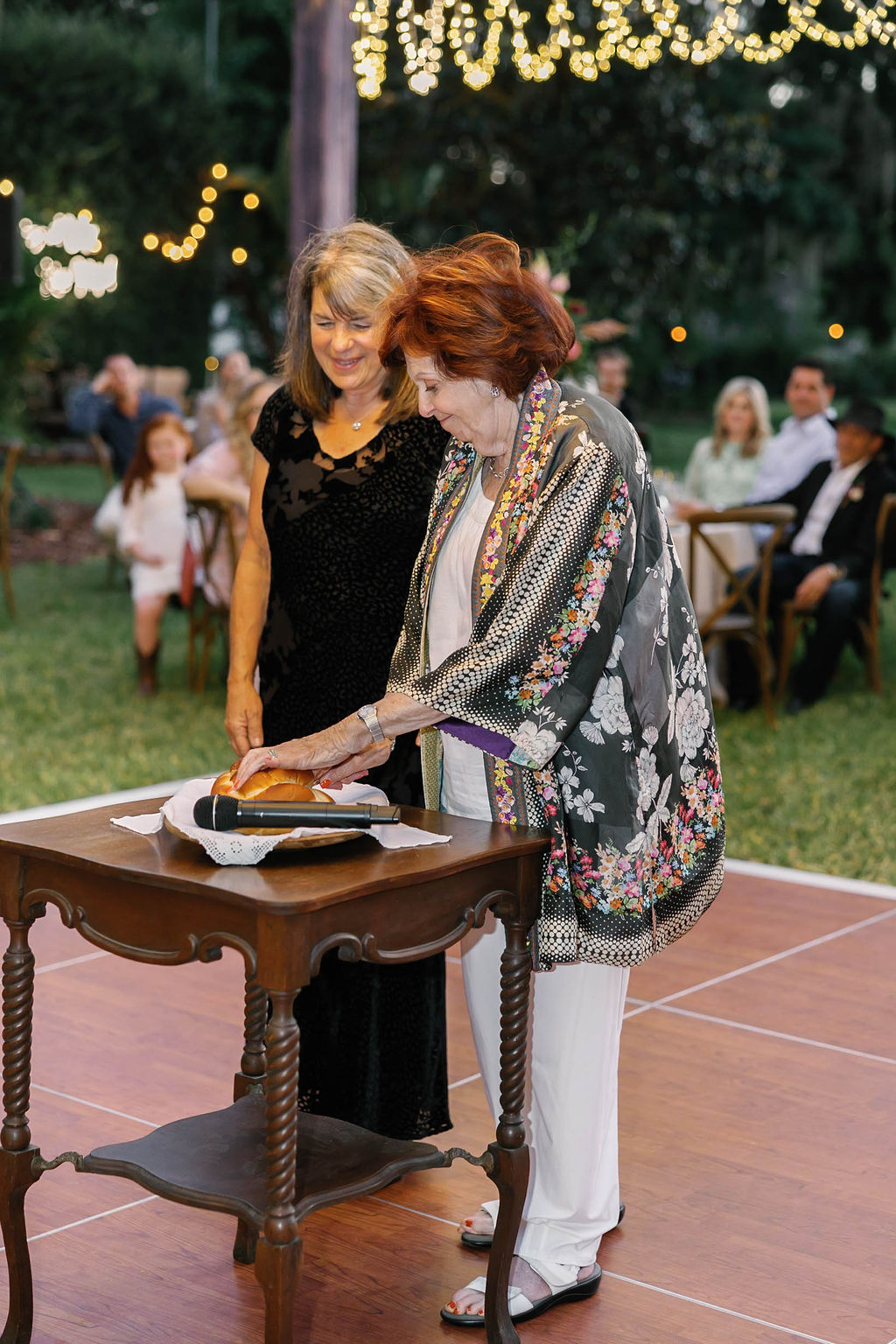 Jewish wedding tradition cutting the Challah Bread