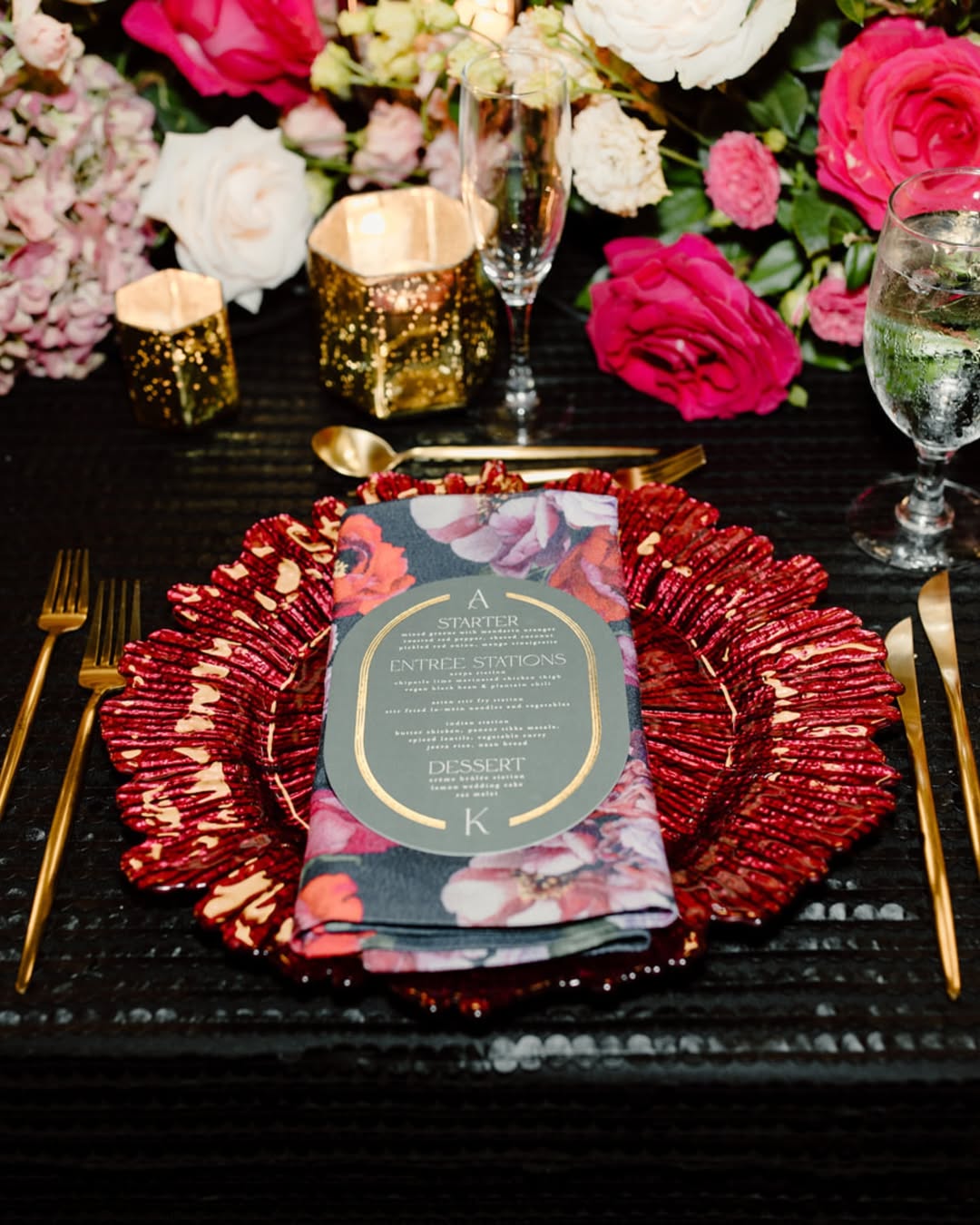 Maroon Chargers. Orlando Wedding Rentals. Tampa Wedding Rentals.