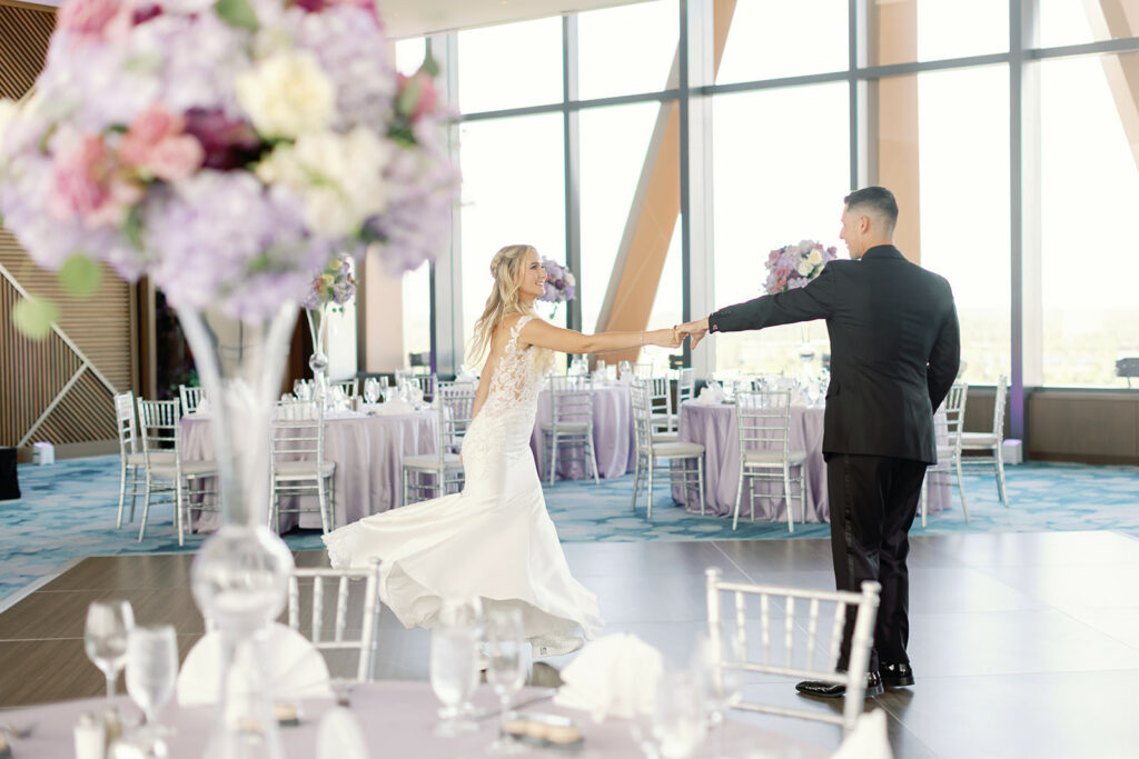 Private Dance before Reception at Swan Reserve. Wedding Trends 2026. Trending Moments. Orlando Wedding Trends