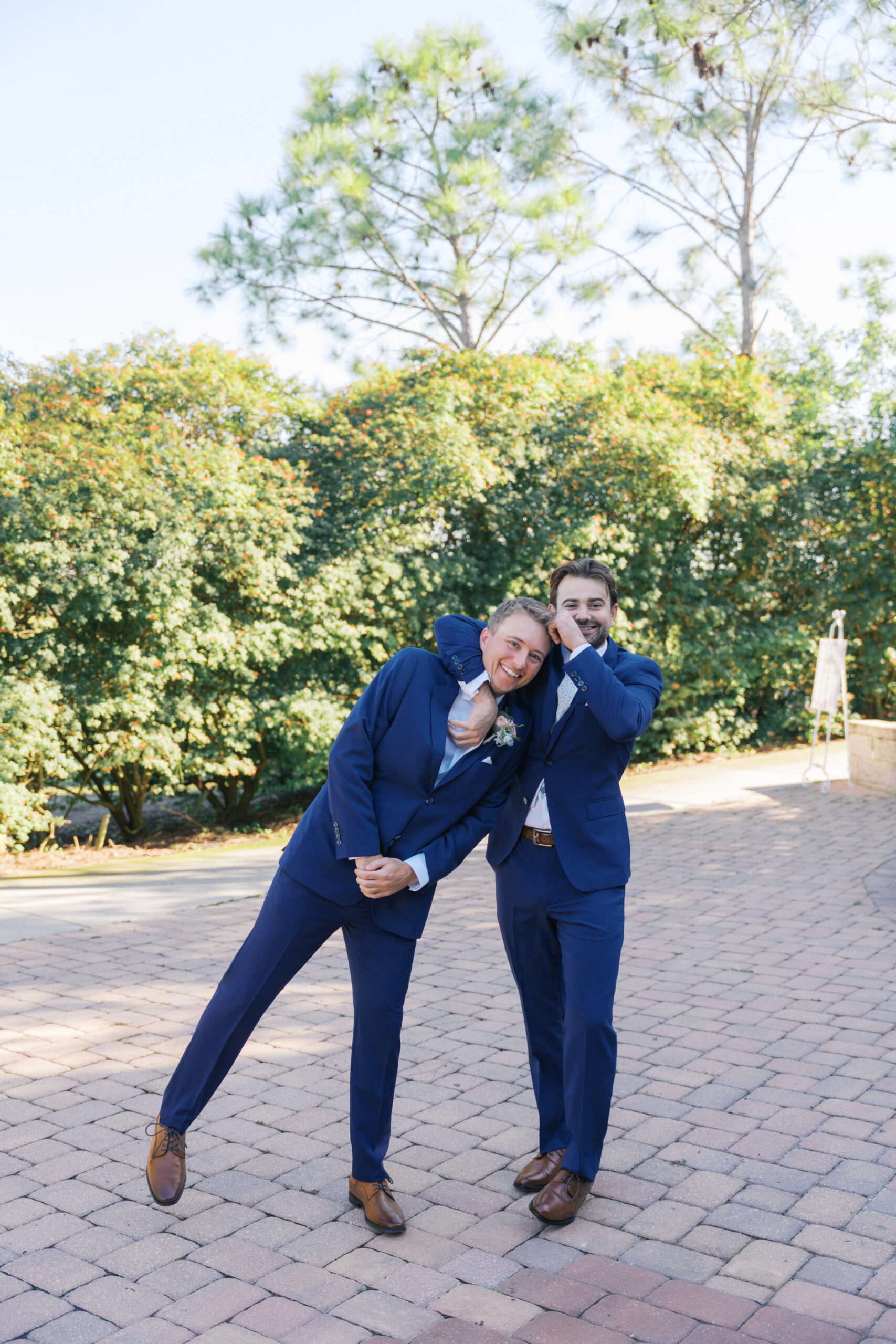 Groom and groomsman before ceremony
