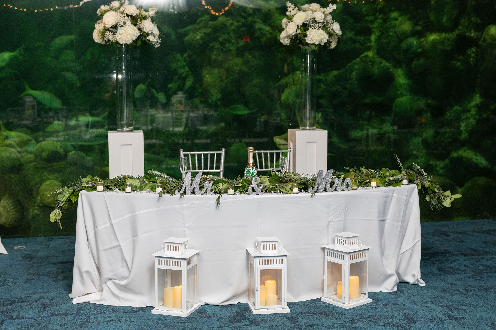 Head table with Silver Chiavari Chairs from A Chair Affair
