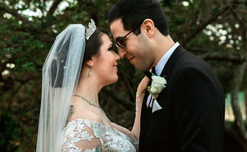 Bride and Groom gazing at each other at The Rosen Plaza with rentals provided by A Chair Affair. Orlando Weddings. Orlando Wedding Rentals. Orlando Chair Rentals. Chair Rentals Orlando. Chiavari Rentals Orlando. Central Florida Wedding Rentals.