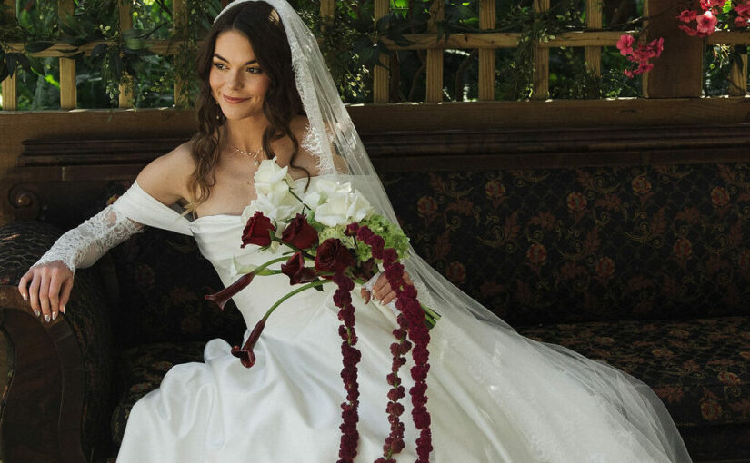 Bride sitting at Del Favero Oasis. Tampa Chair Rentals. Tampa Wedding Rentals. Tampa Bay Weddings. French Country Chair Rentals. Charger Rentals. Central Florida Wedding Rentals.