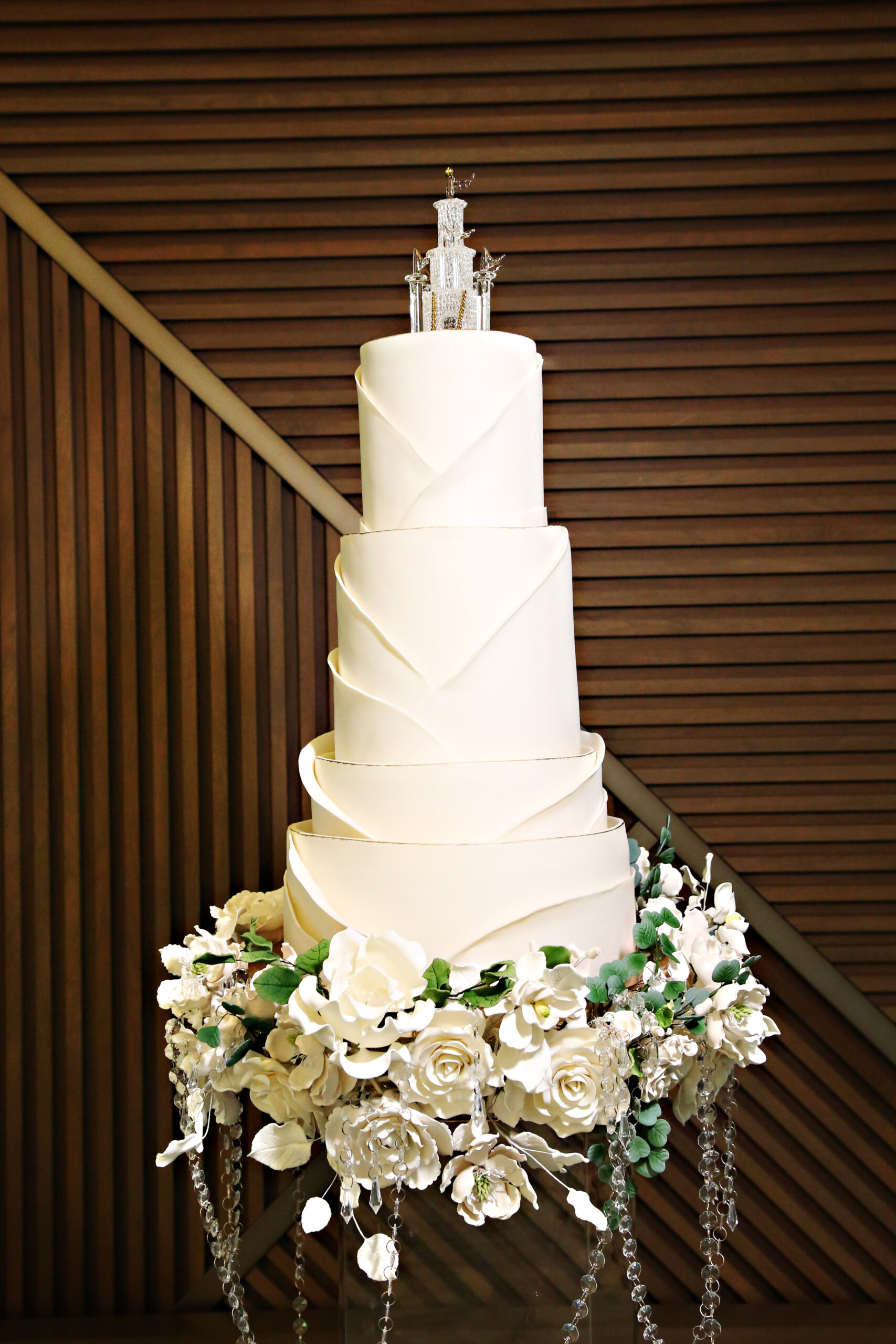 White wedding cake